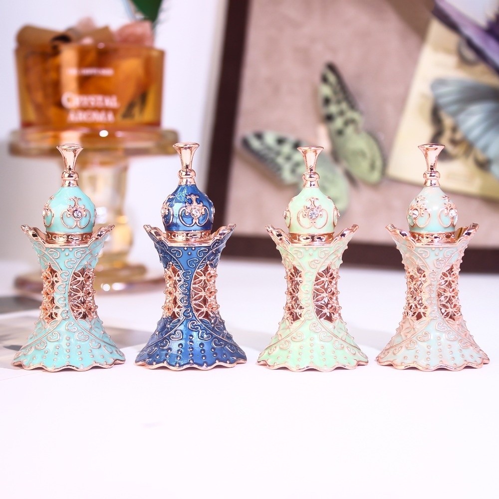 スキンケアパーツ 3ml エッセンシャルオイルボトル ドバイ - Luxury Skincare Essential のレビューと価格